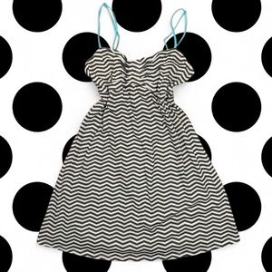 Y2K Roxy Dress Size M